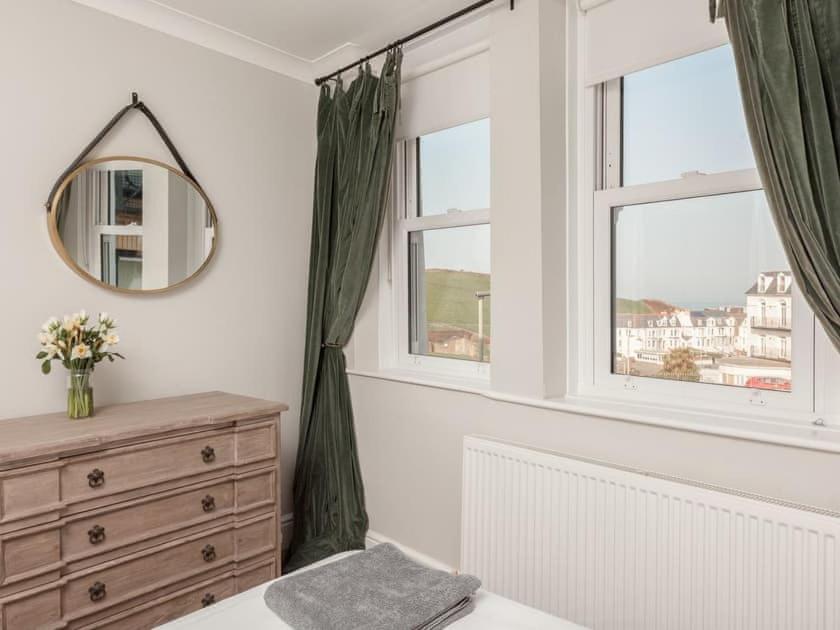 2Thevilla - Great Views, 3 Bedrooms, Parking, Central Location 伊尔弗勒科姆 外观 照片